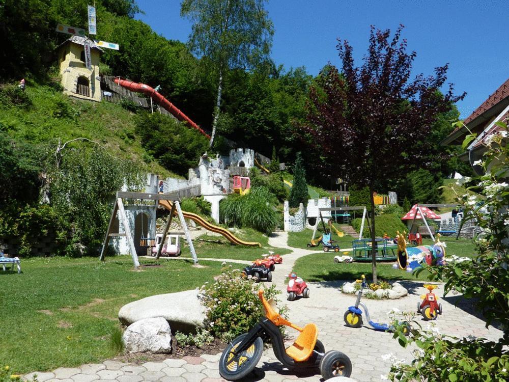 Smileys Kinderhotel Trebesing Exteriér fotografie